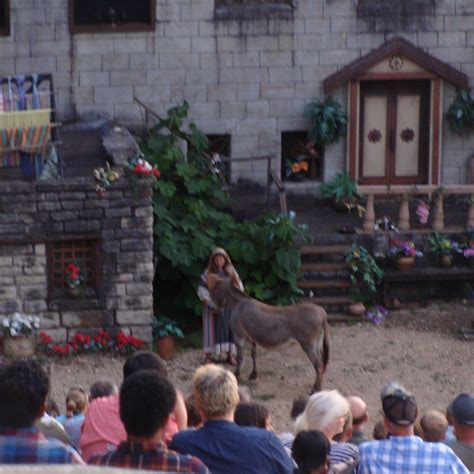 passion play eureka springs hours